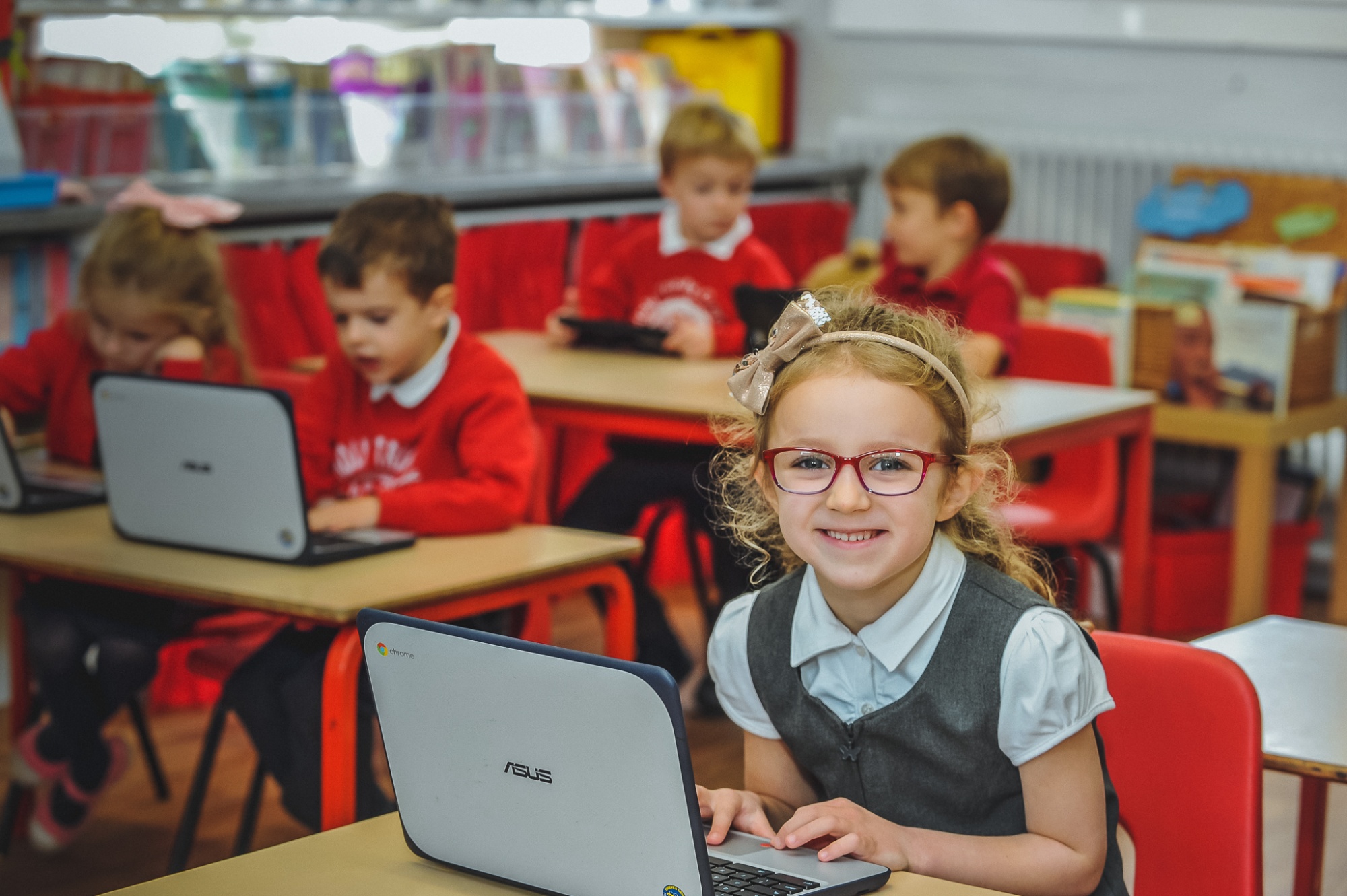 Students in ICT class